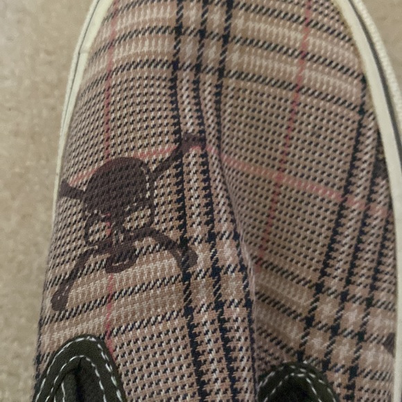 NWOT Airwalk Slip On Sneakers - Picture 3 of 4